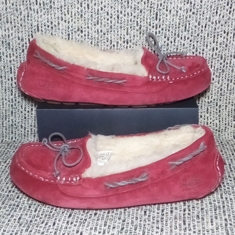 EUC UGG W Tate Scarlet 1010644